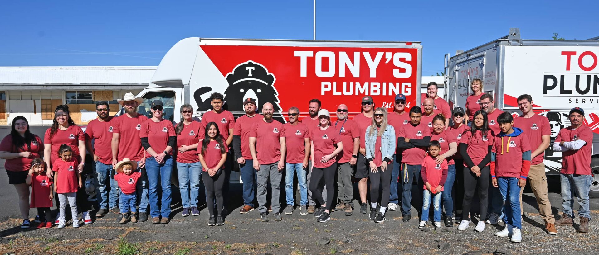 Tonys Plumbing team volunteering in the community.